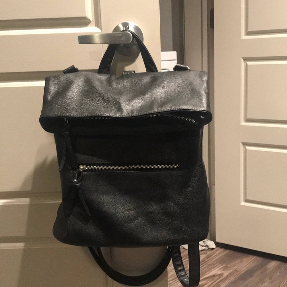 Purse/Backpack - Picture 1 of 3